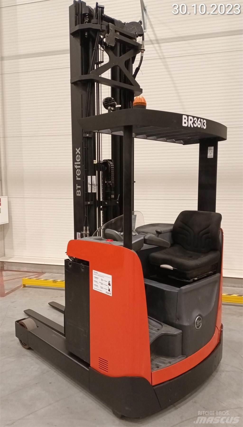BT RRE140B Skjutstativtruck
