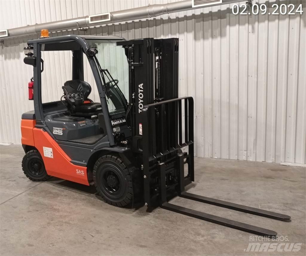 Toyota 56-8FD25F Dieselmotviktstruckar