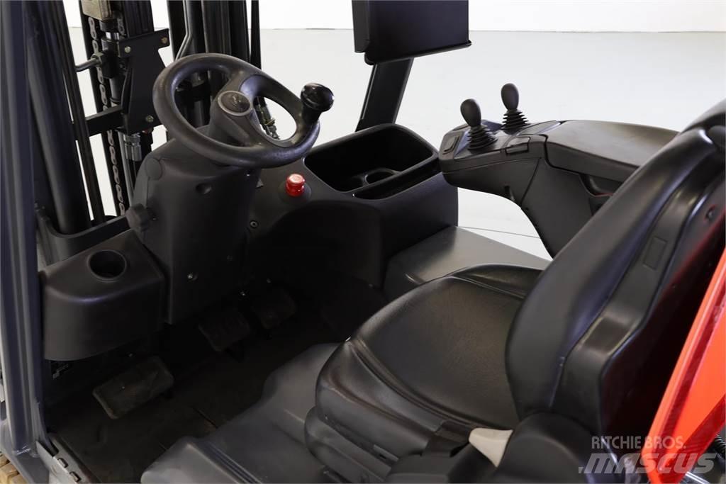 Linde E16P-02 Elmotviktstruckar