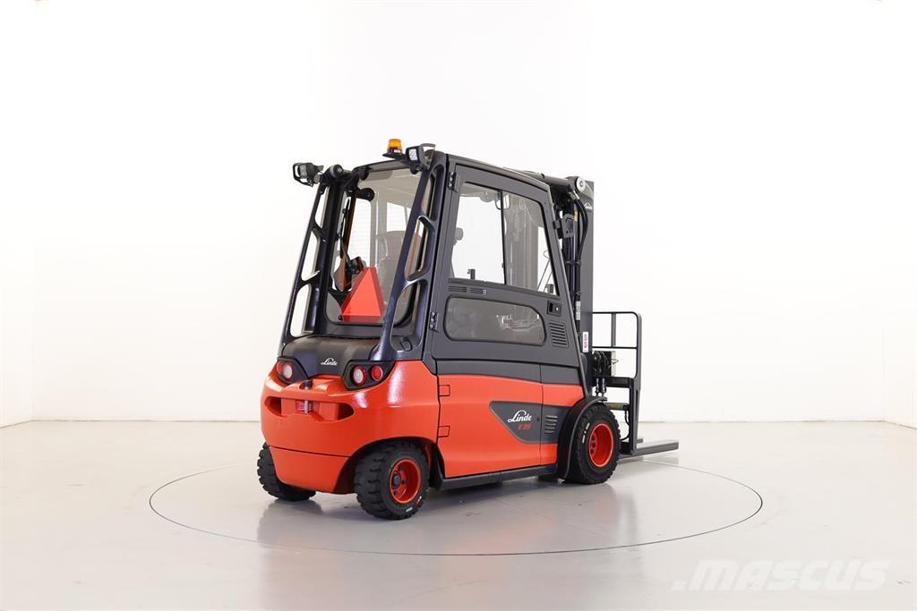 Linde E35L-01 Elmotviktstruckar