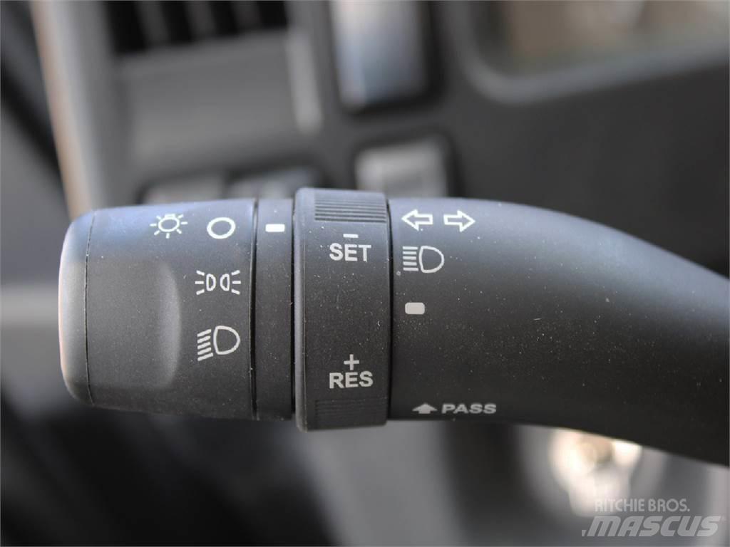 Isuzu FTR Skåpbilar
