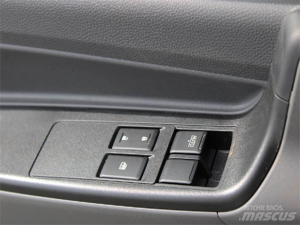Isuzu NPR-HD Skåpbilar