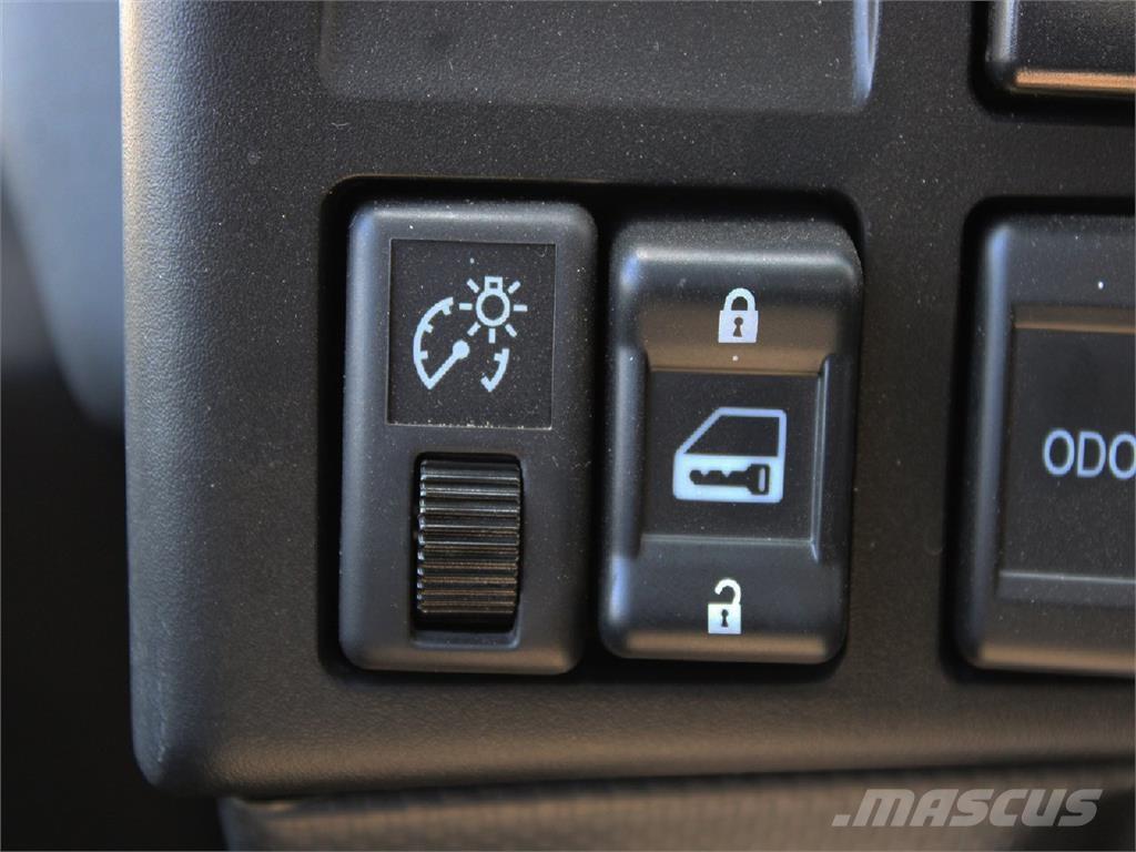 Isuzu NPR-HD Växelflak-/Containerbilar