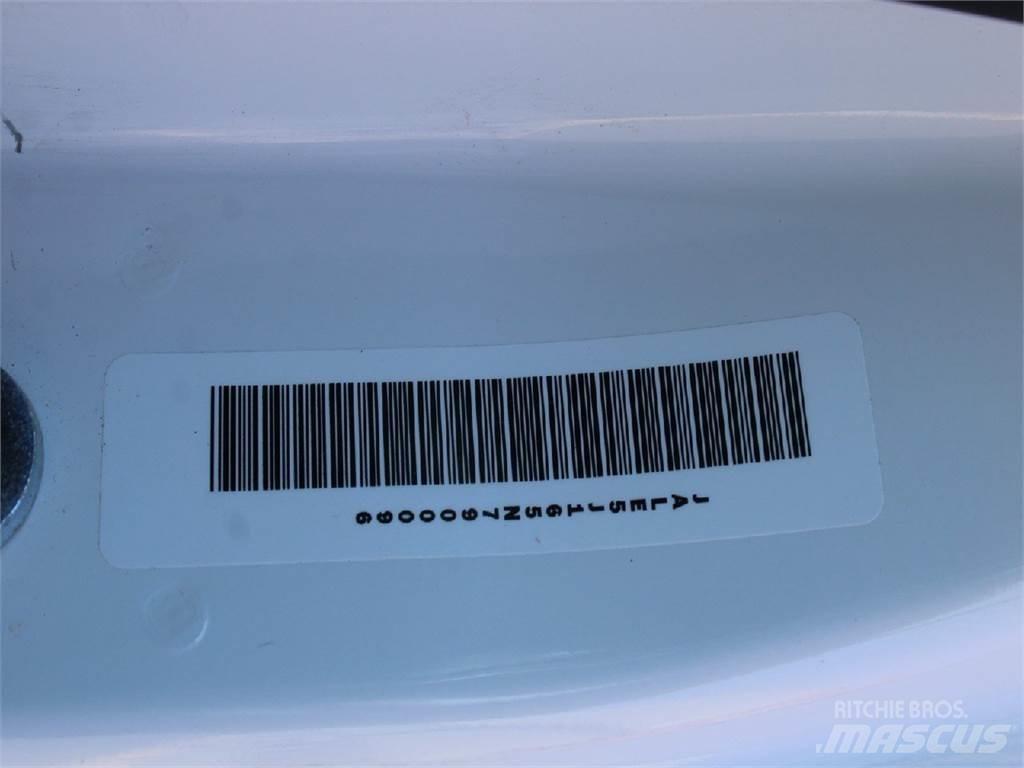 Isuzu NQR Skåpbilar
