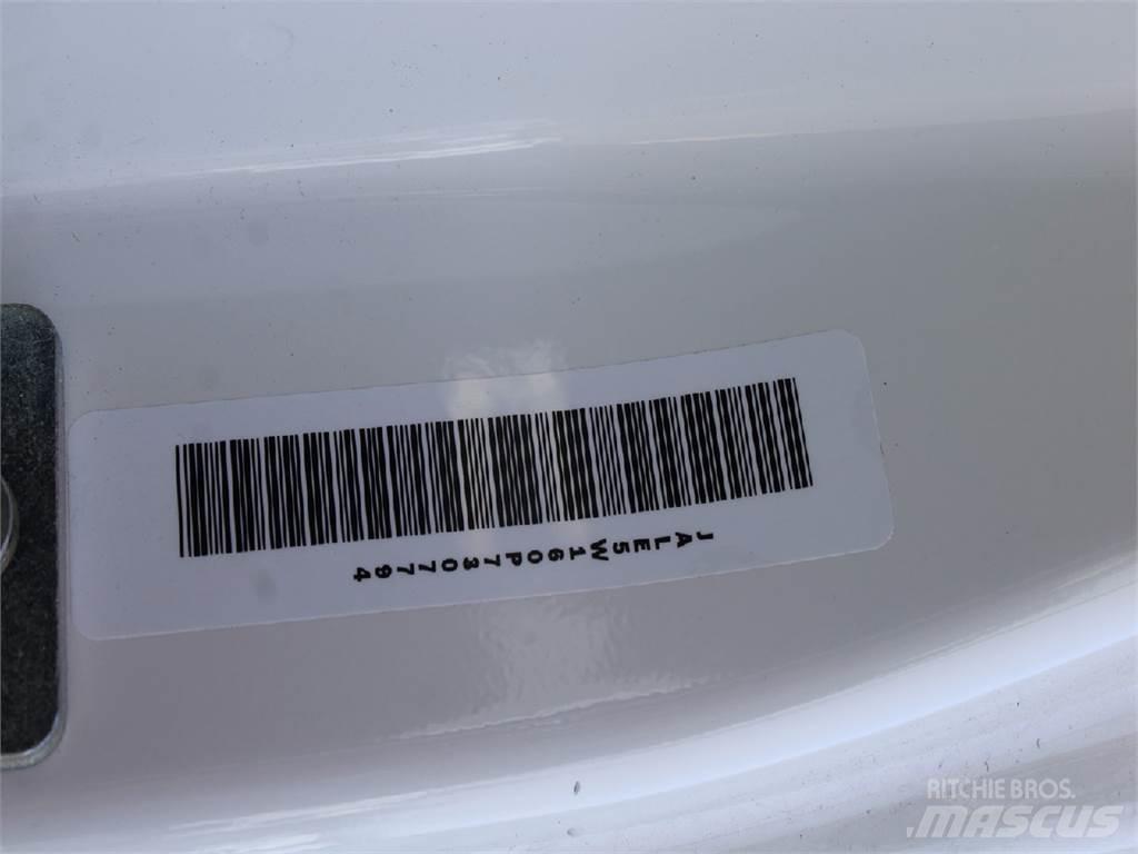 Isuzu NRR Skåpbilar
