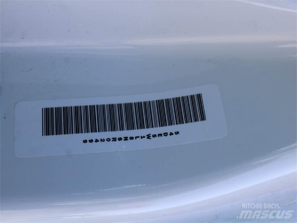 Isuzu NRR Skåpbilar