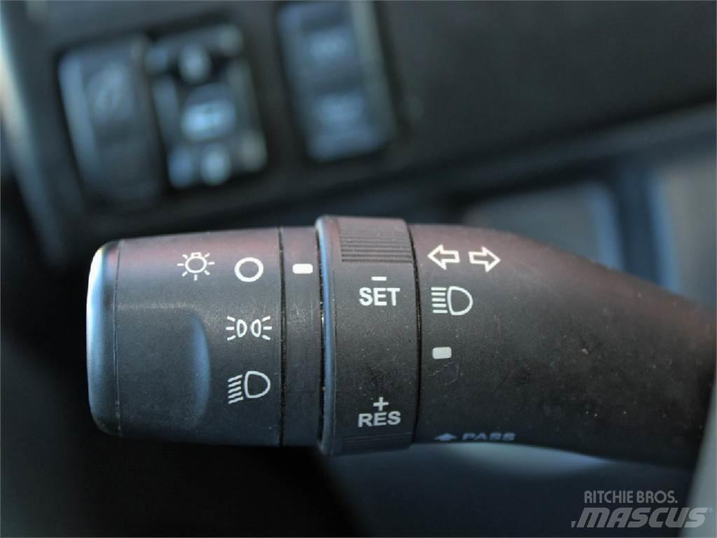 Isuzu NRR Skåpbilar