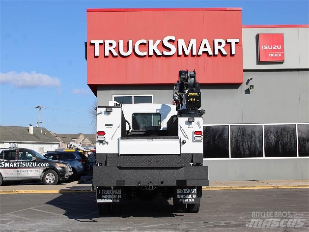 Peterbilt 537 Kranbilar