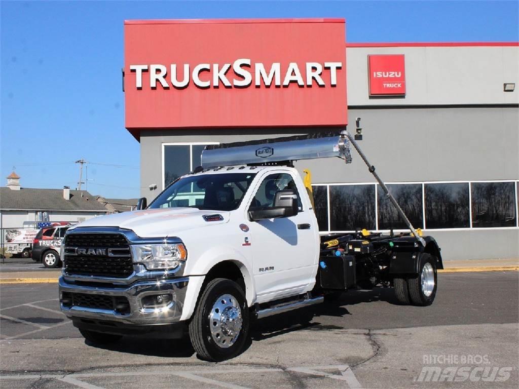 RAM 5500 Växelflak-/Containerbilar
