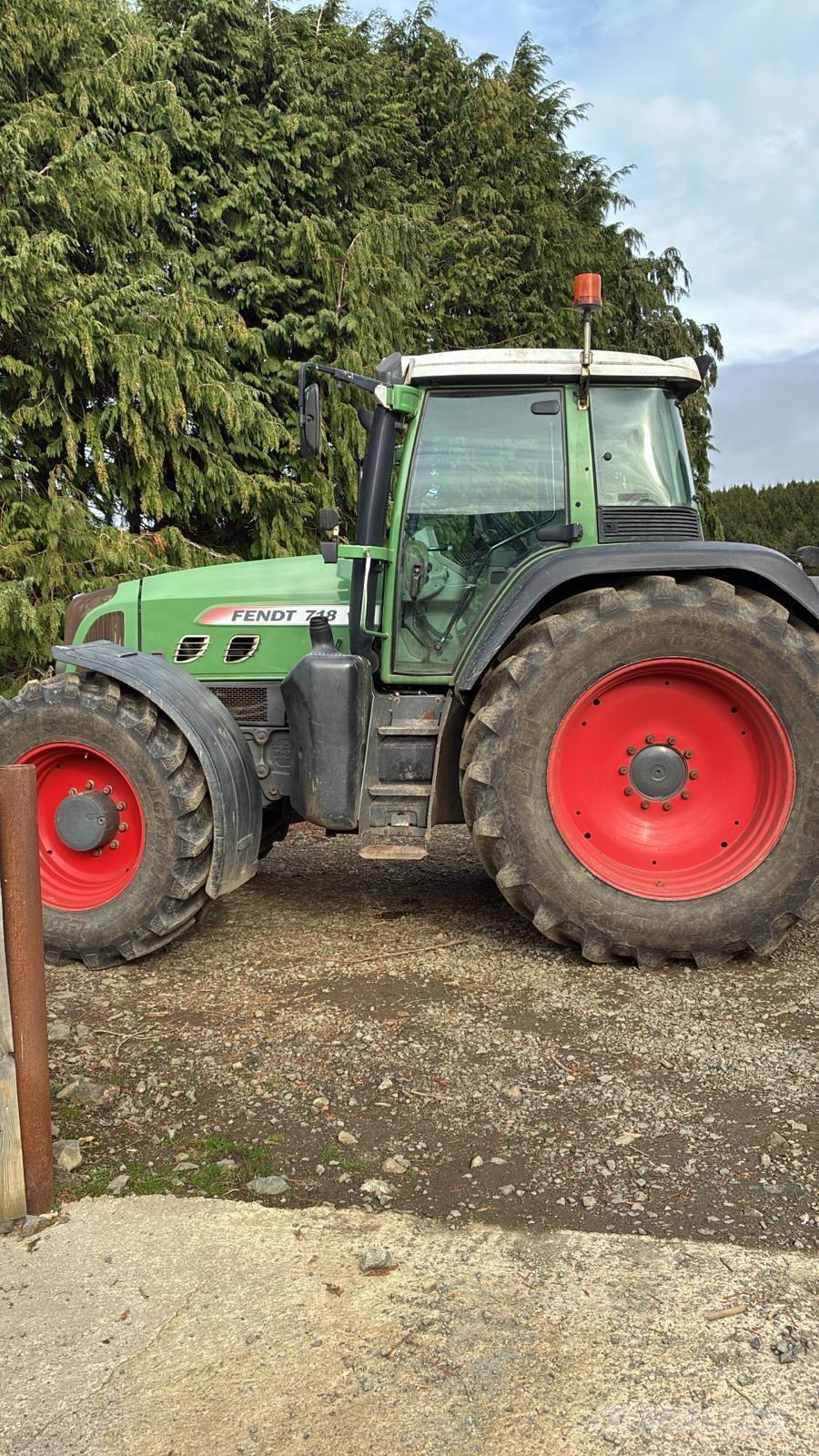 Fendt 718 Traktorer