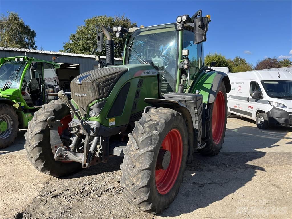 Fendt 718 Traktorer