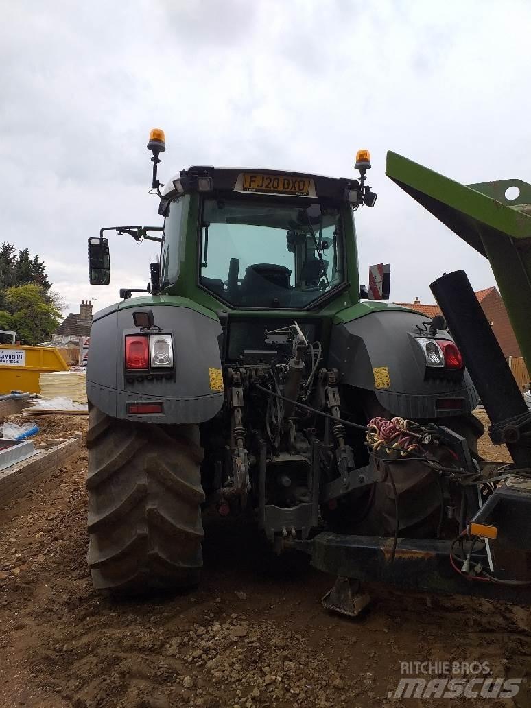 Fendt 828 VARIO Traktorer