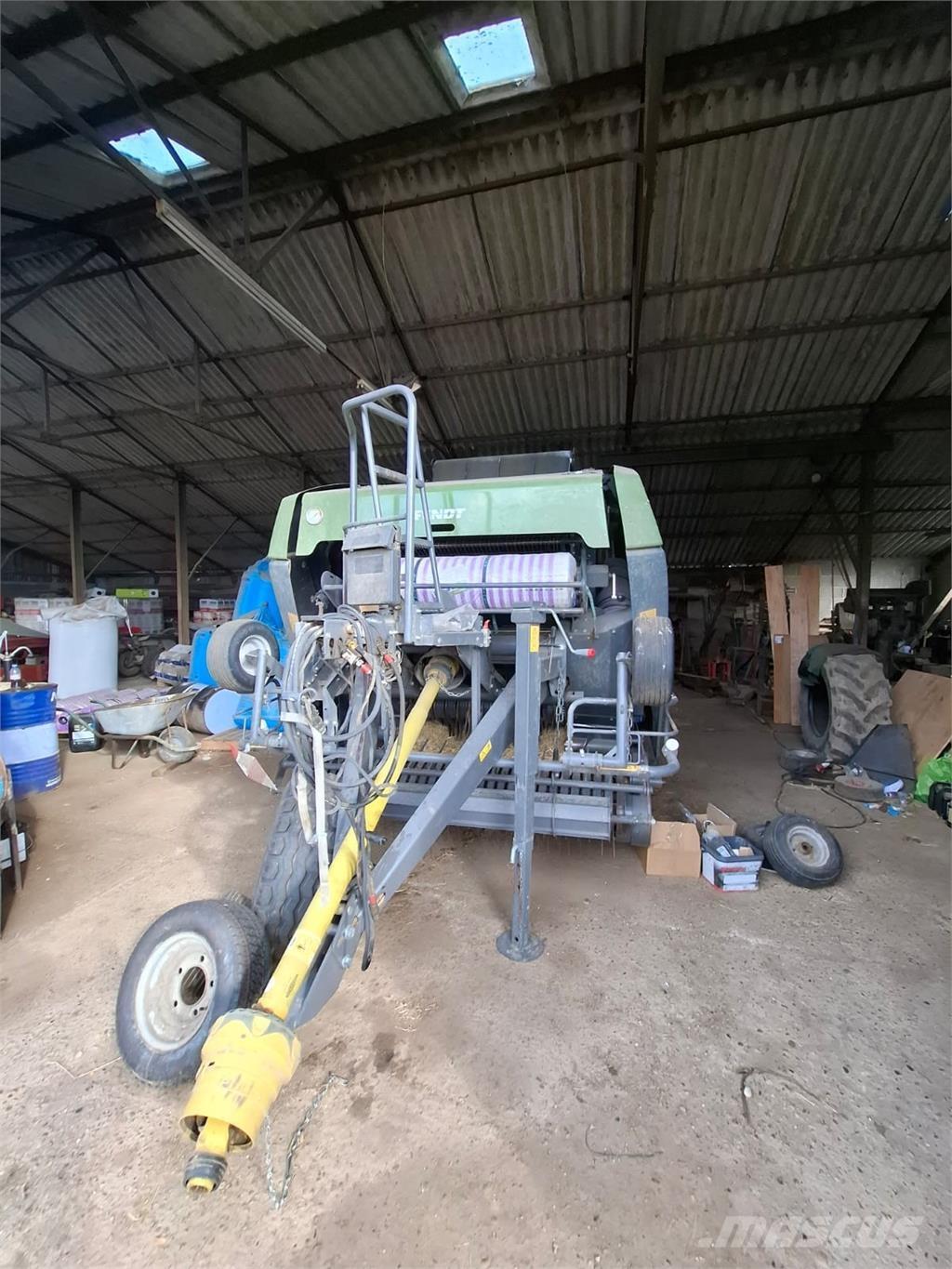 Fendt ROTANA 160V Fyrkantspressar