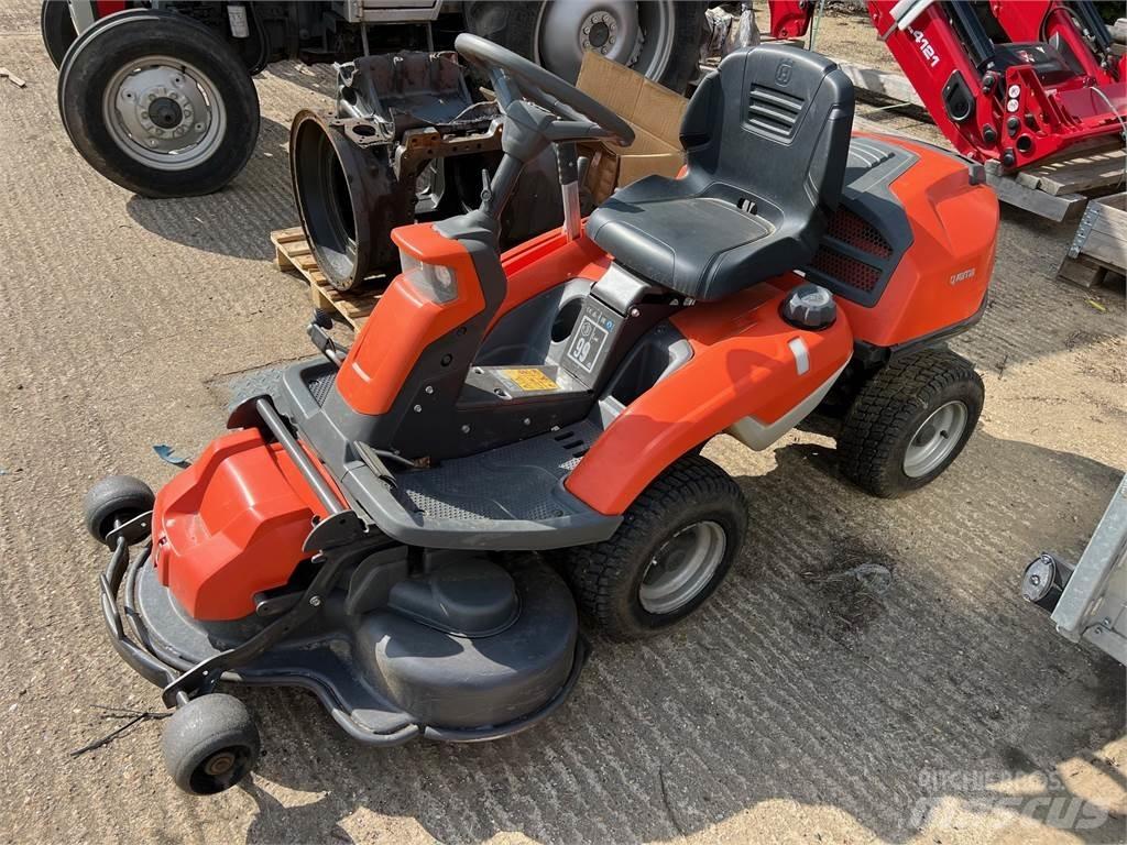 Husqvarna R216 Slåttermaskiner