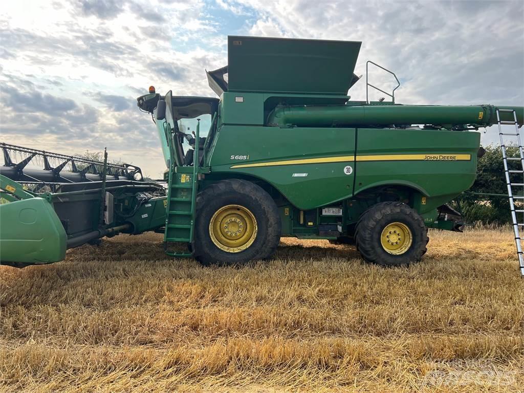 John Deere S685I Skördetröskor