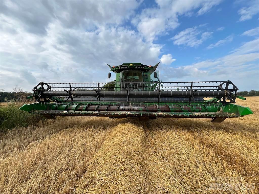 John Deere S685I Skördetröskor