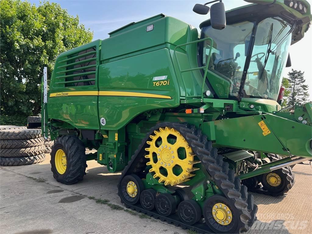 John Deere T670I Skördetröskor