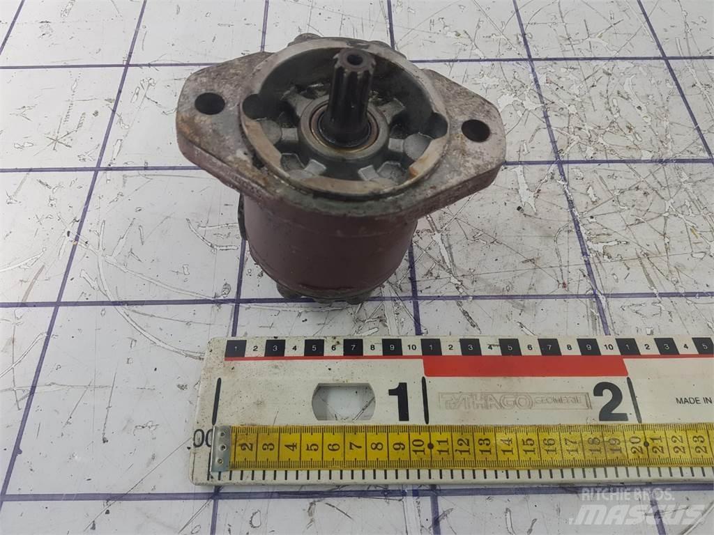 Grove steering pump Kranar, delar och tillbehör