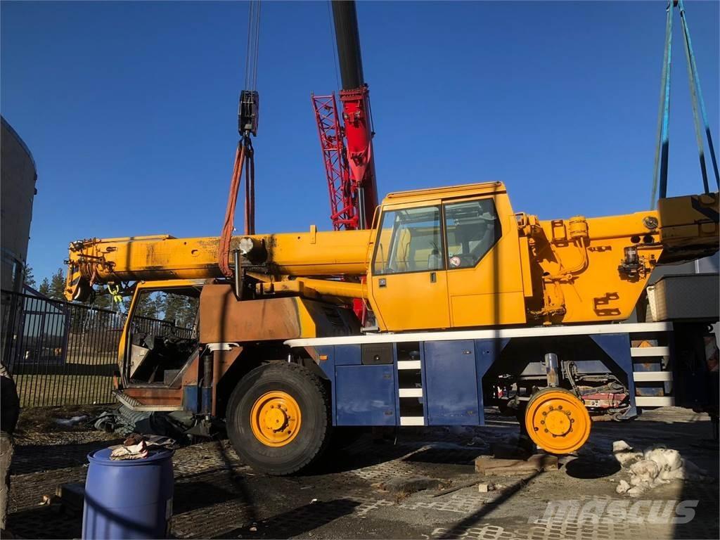 Liebherr LTM 1030-2 Allterrängkranar