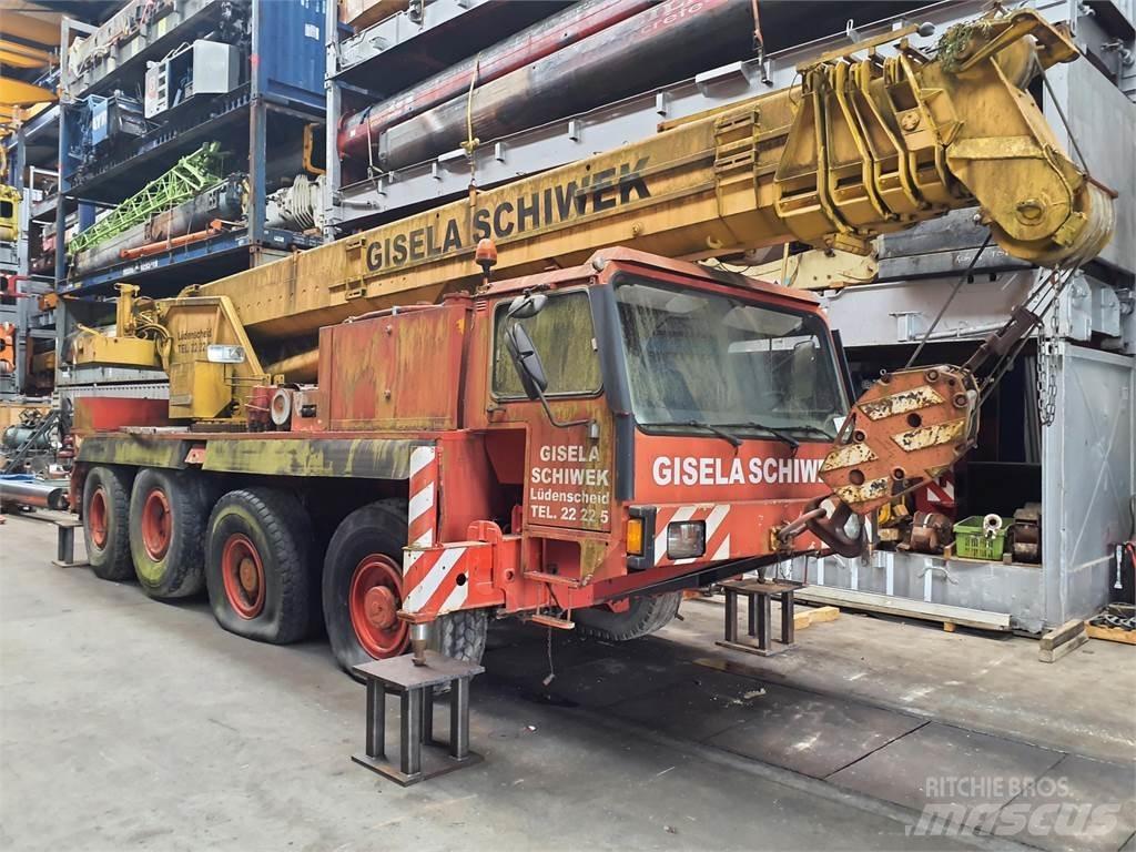 Liebherr LTM 1050 Allterrängkranar
