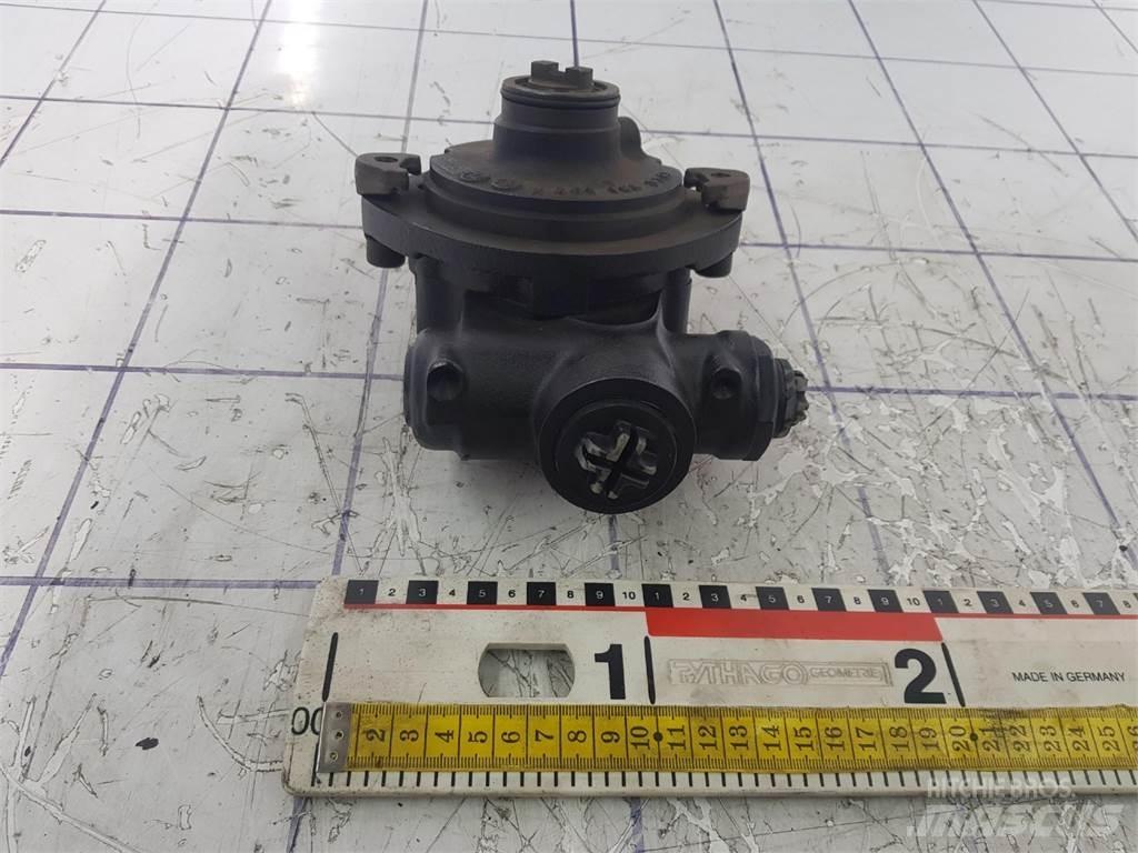 ZF steering pump Kranar, delar och tillbehör