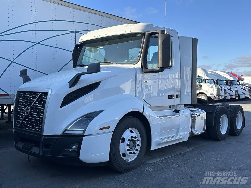 Volvo VNL300 Dragbilar