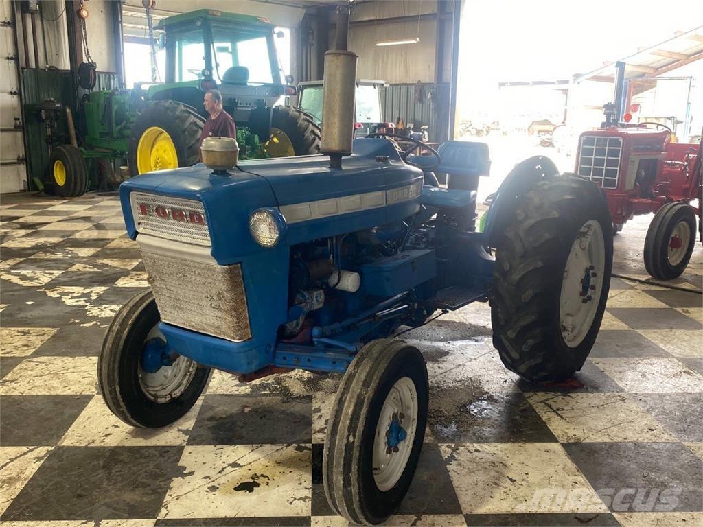 Ford 3000 Entreprenad - Övrigt