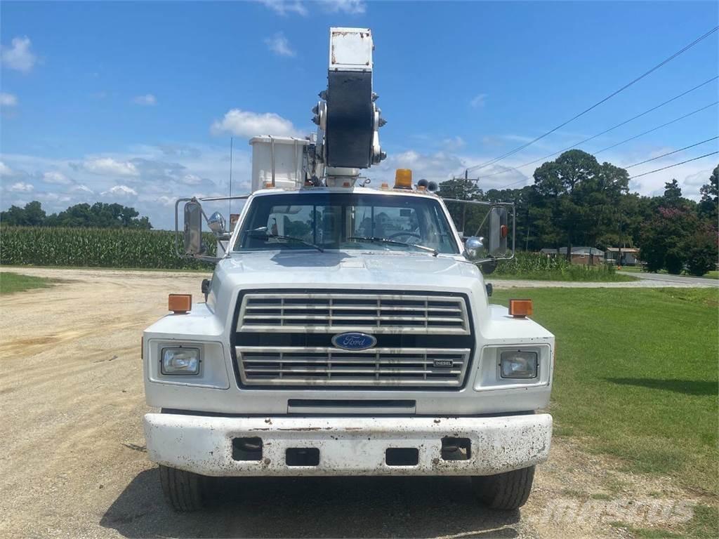 Ford F-800 Entreprenad - Övrigt
