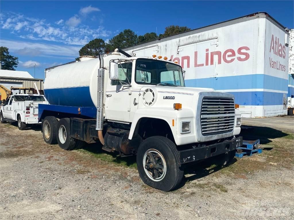 Ford L8000 Entreprenad - Övrigt