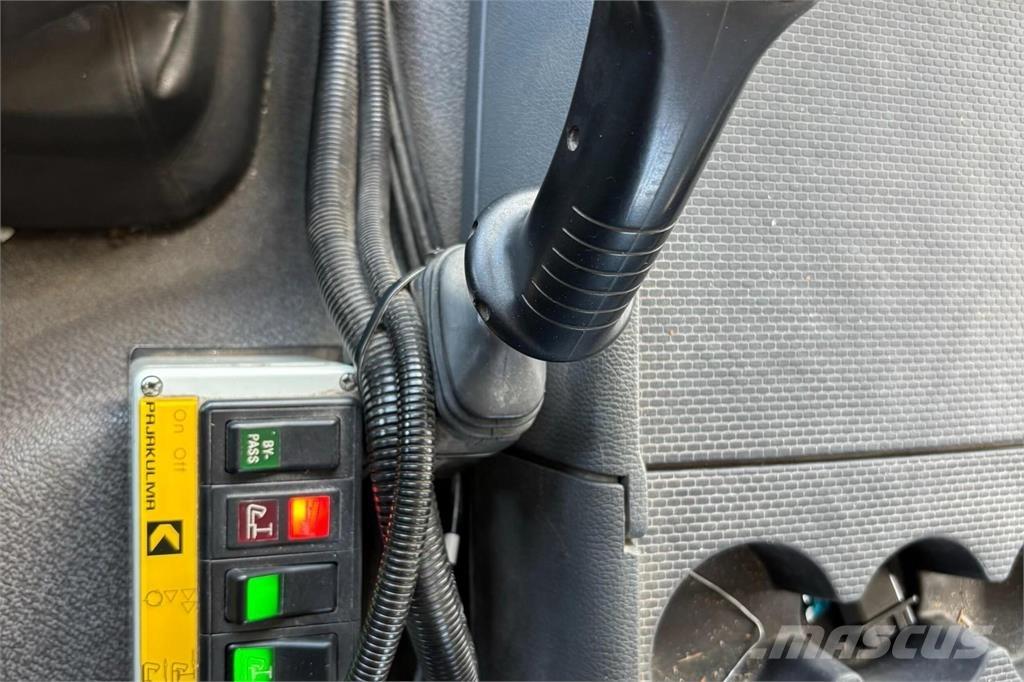 Volvo FMX Lastväxlare med kabellift