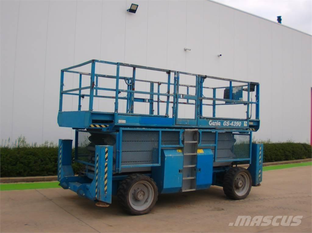Genie GS4390RT Saxliftar