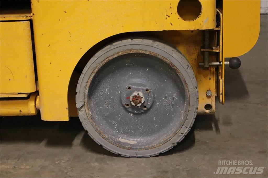 Haulotte Compact 10 Saxliftar