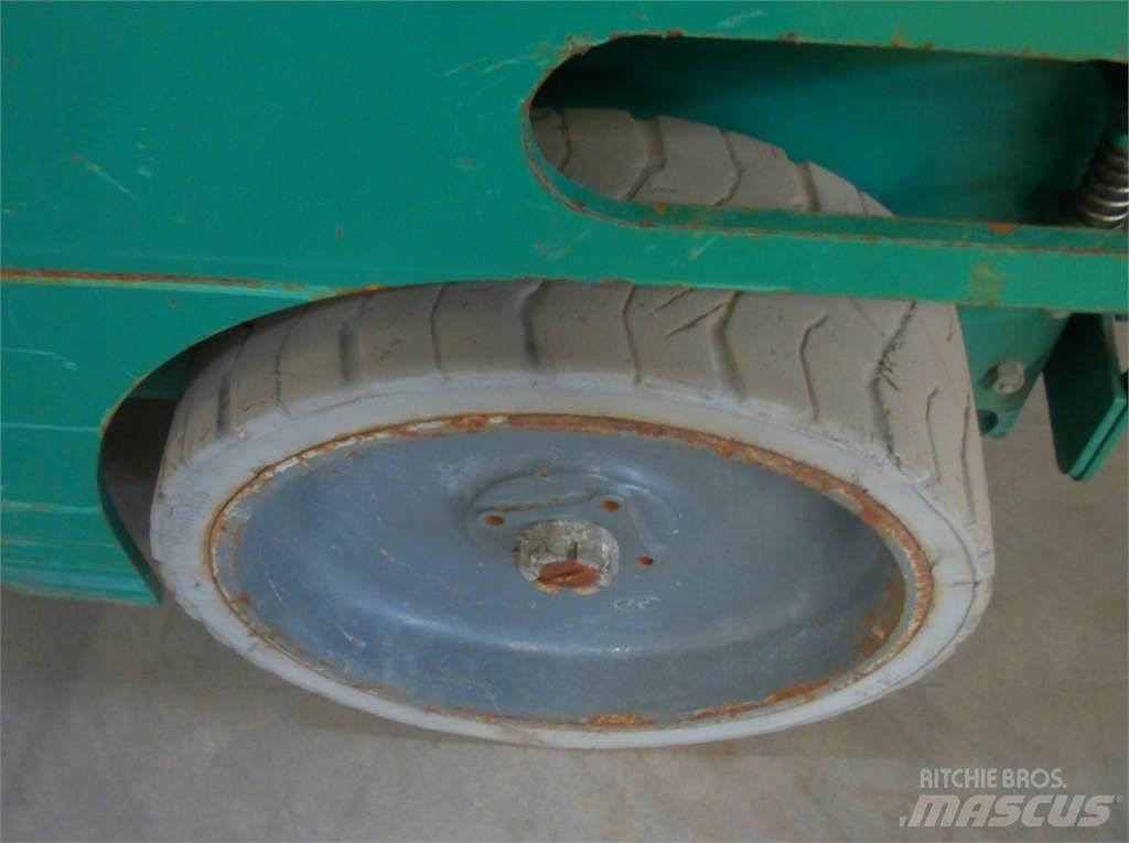 Haulotte Compact 14 Saxliftar