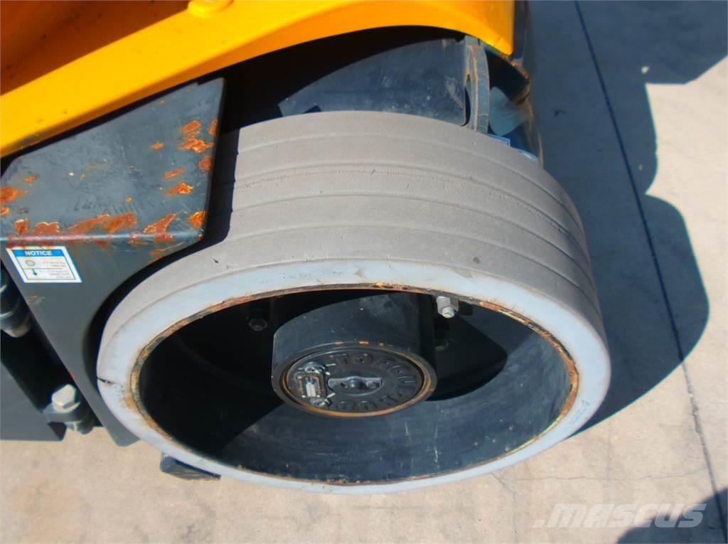 Haulotte HA12CJ+ Bomliftar