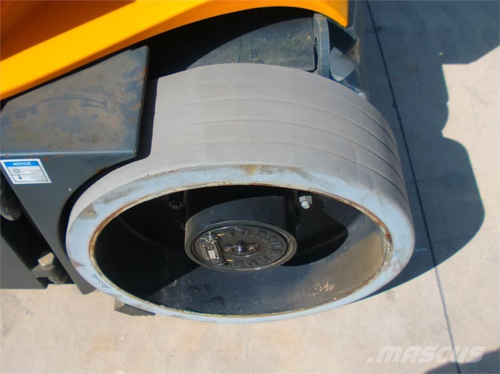 Haulotte HA12CJ+ Bomliftar