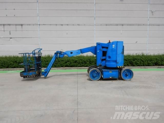 JLG E300AJP Bomliftar