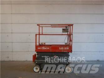 SkyJack SJ3219 Saxliftar