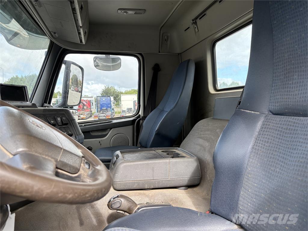 Volvo FM440 Lastväxlare med kabellift