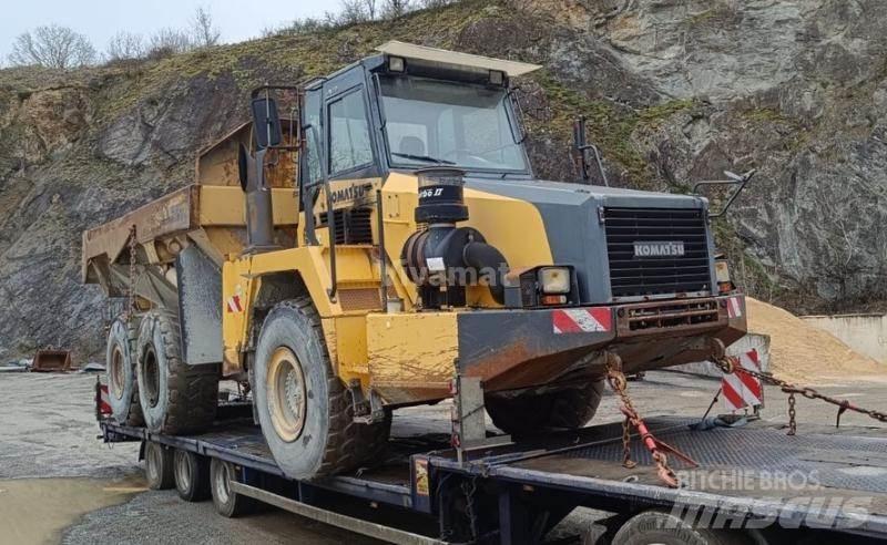 Komatsu HM300-2 Midjestyrd dumper