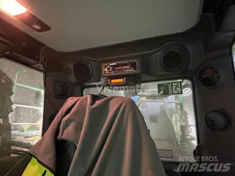 Liebherr R956 Bandgrävare