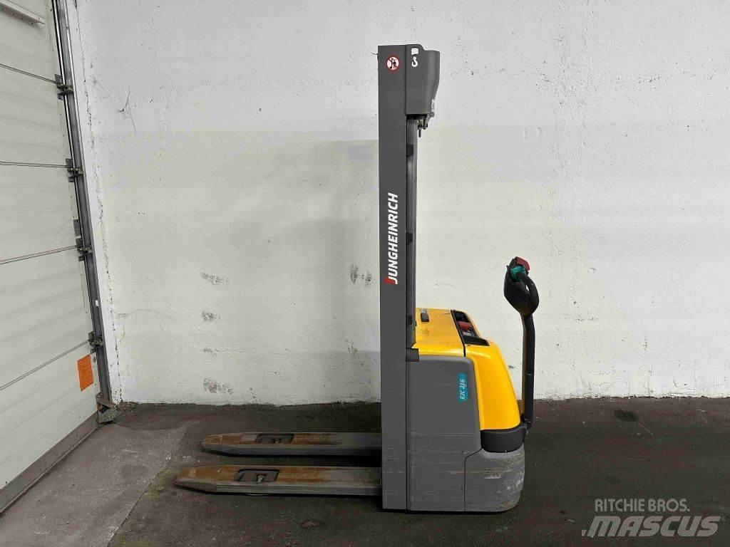Jungheinrich EJC 216 Staplare-led