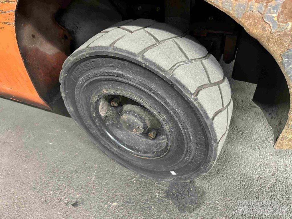 Toyota 02-8FGF30 Gasolmotviktstruckar