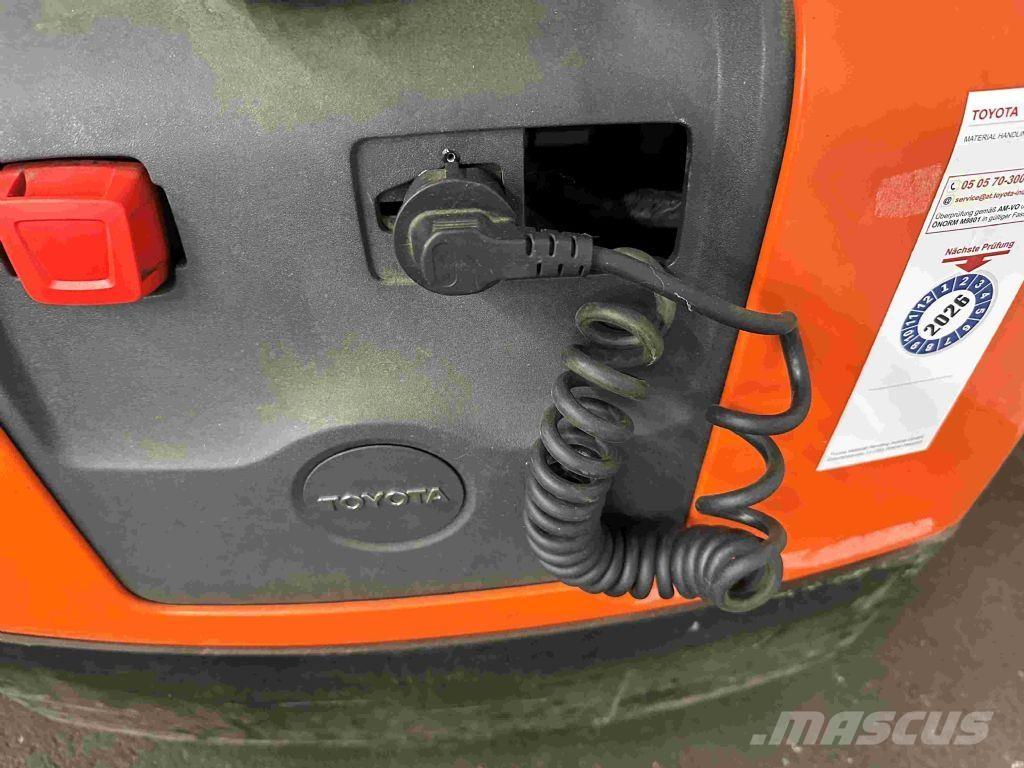 Toyota LWE 130 Låglyftare utan plattform