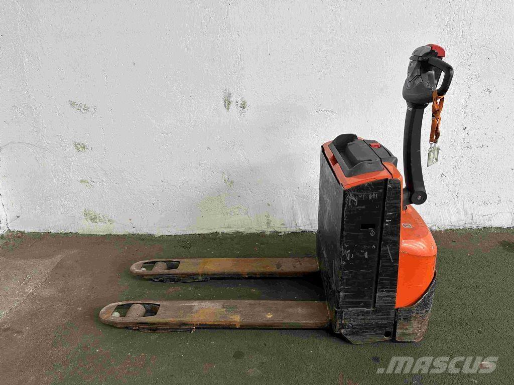 Toyota LWE 140 Låglyftare utan plattform