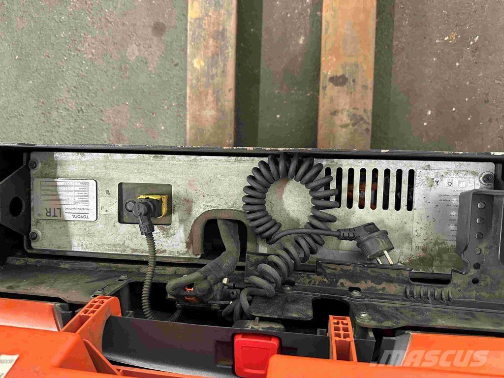 Toyota LWE 140 Låglyftare utan plattform