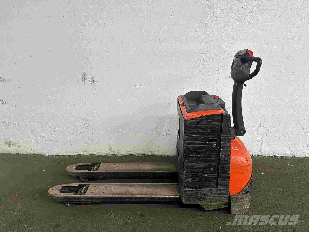 Toyota LWE 200 Låglyftare utan plattform