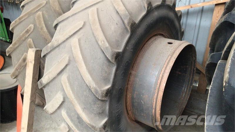  - - - Däck, hjul och fälgar