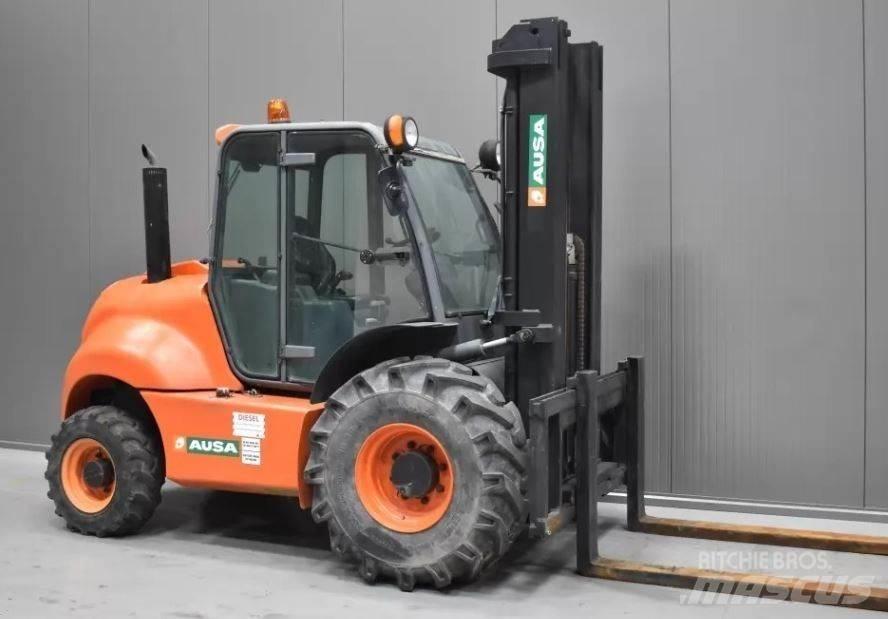 Ausa C400Hx4 Terrängtruck