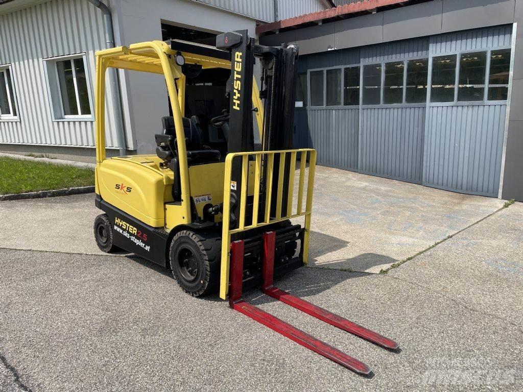 Hyster J2.5XN Elmotviktstruckar