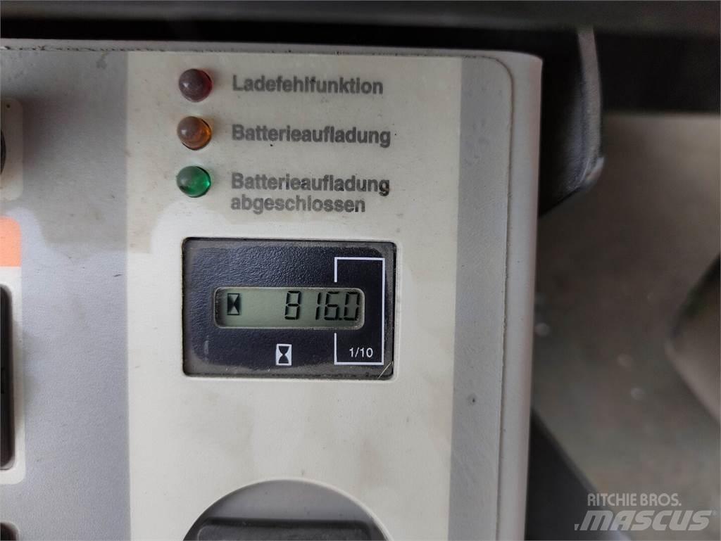 Crown WAV50-118 Plocktruck, höglyftande